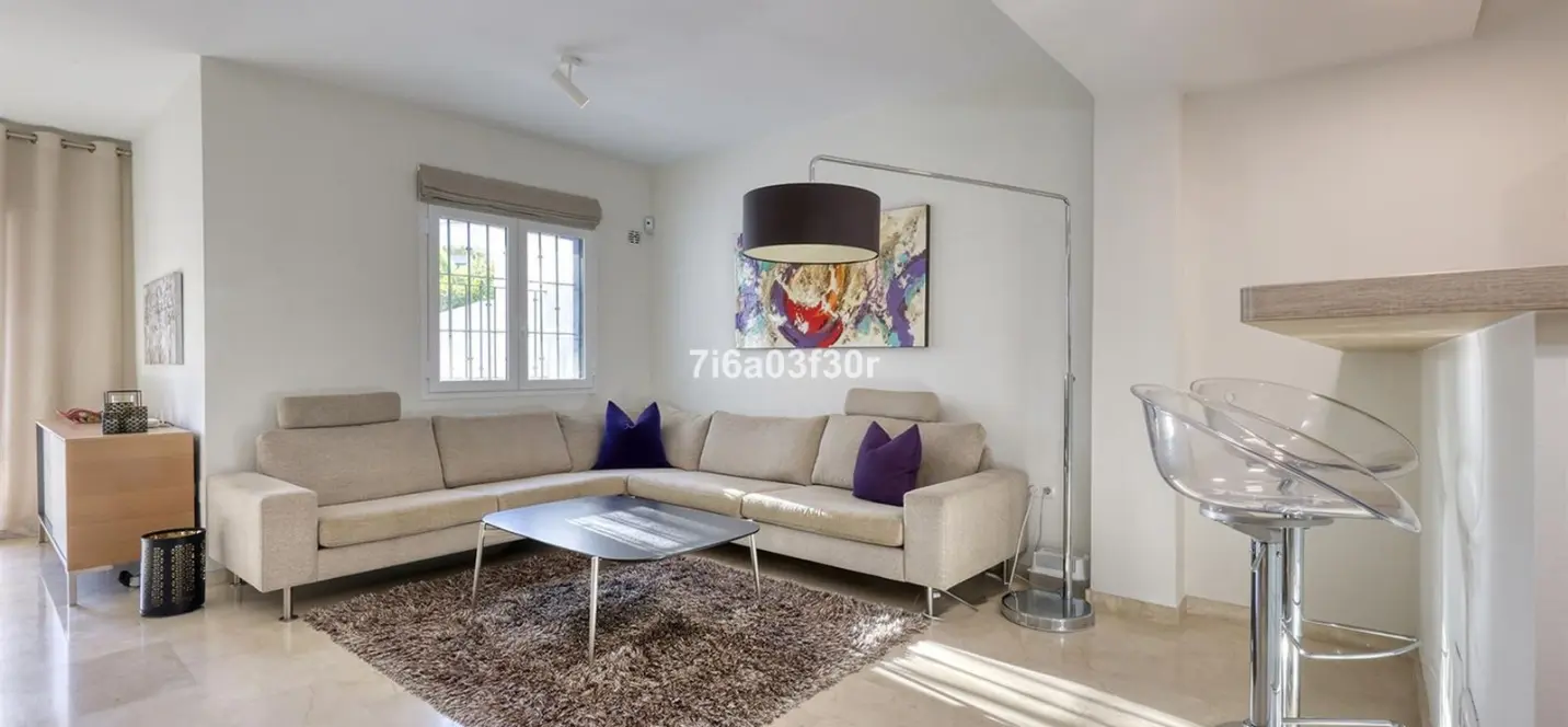 Sale of townhouse in San Pedro de Alcántara 2