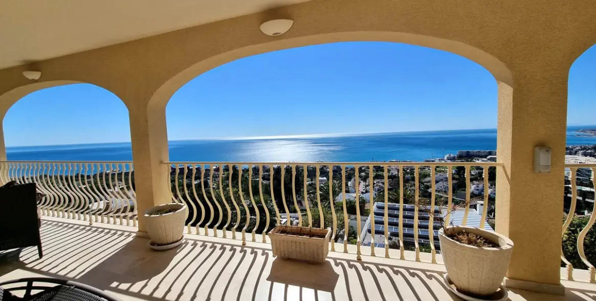 Продажа  отдельно стоящей виллы в Benalmadena 42