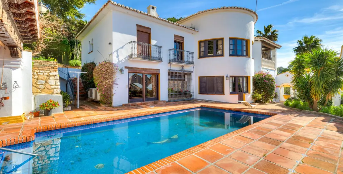 Sale of detached villa in Mijas 2