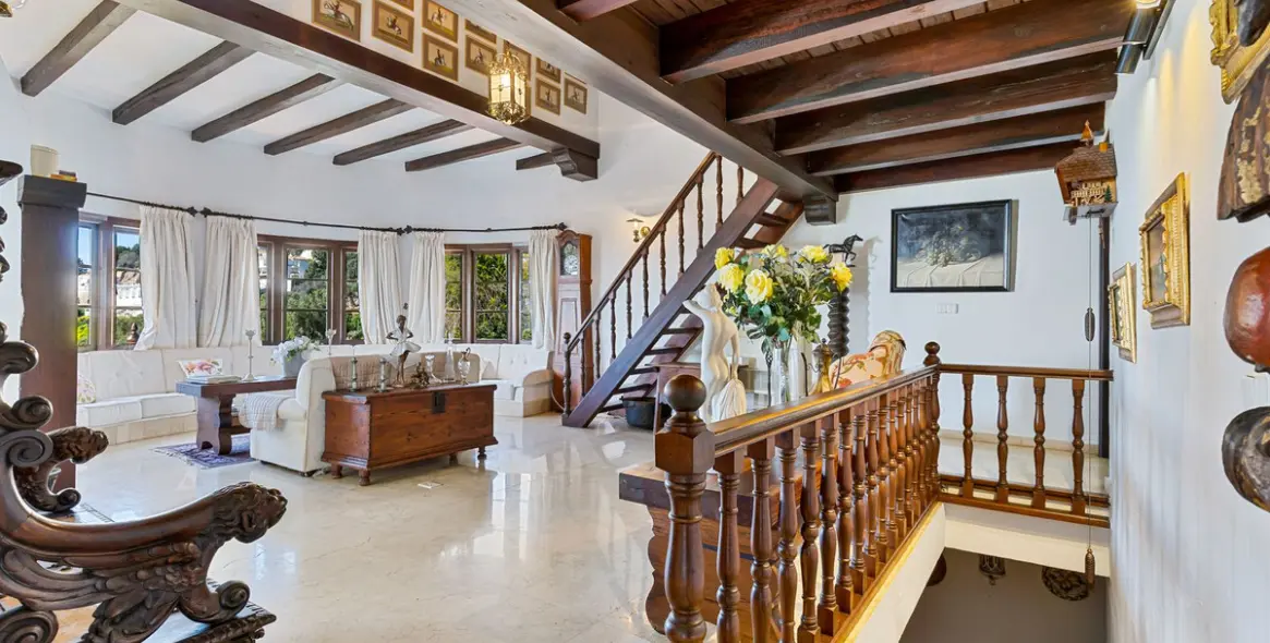 Sale of detached villa in Mijas 10