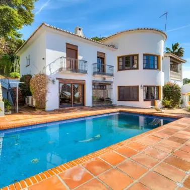 Sale of detached villa in Mijas