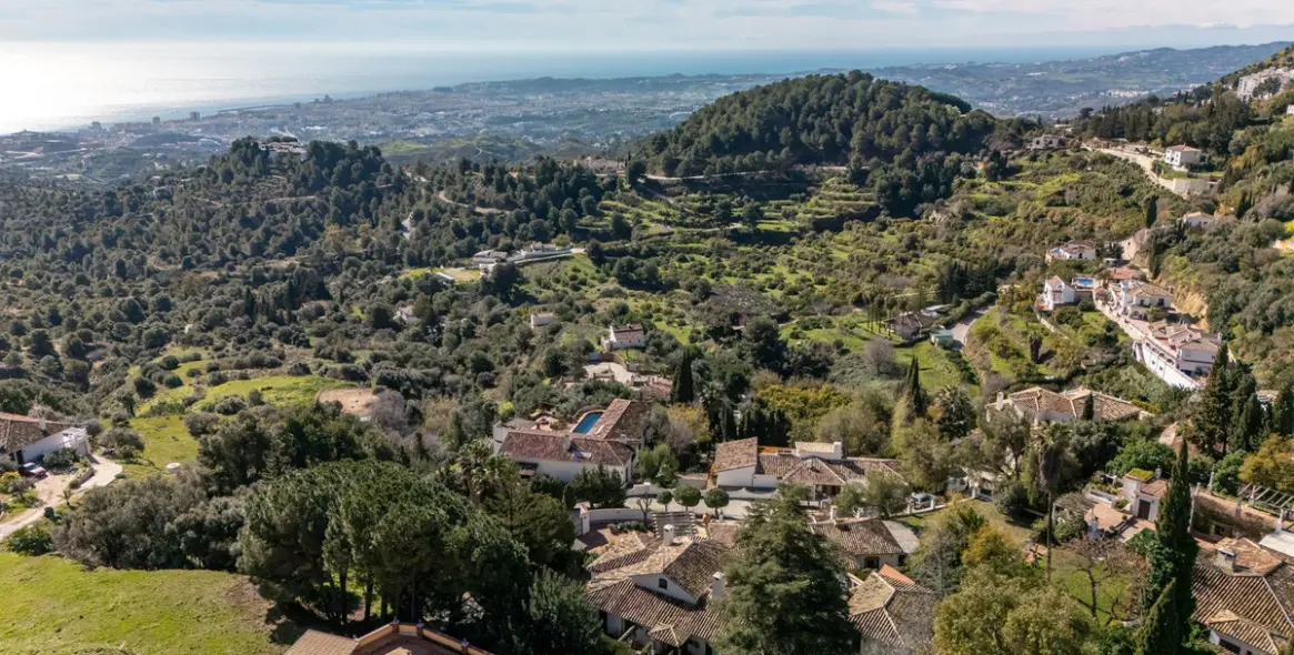 Sale of detached villa in Mijas 28