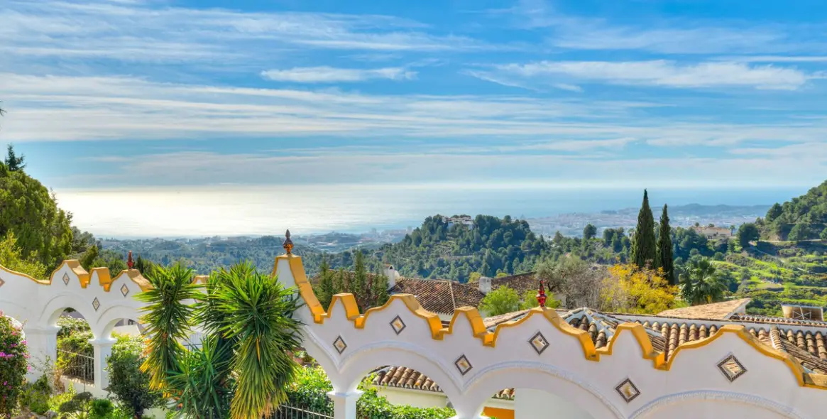 Sale of detached villa in Mijas 30