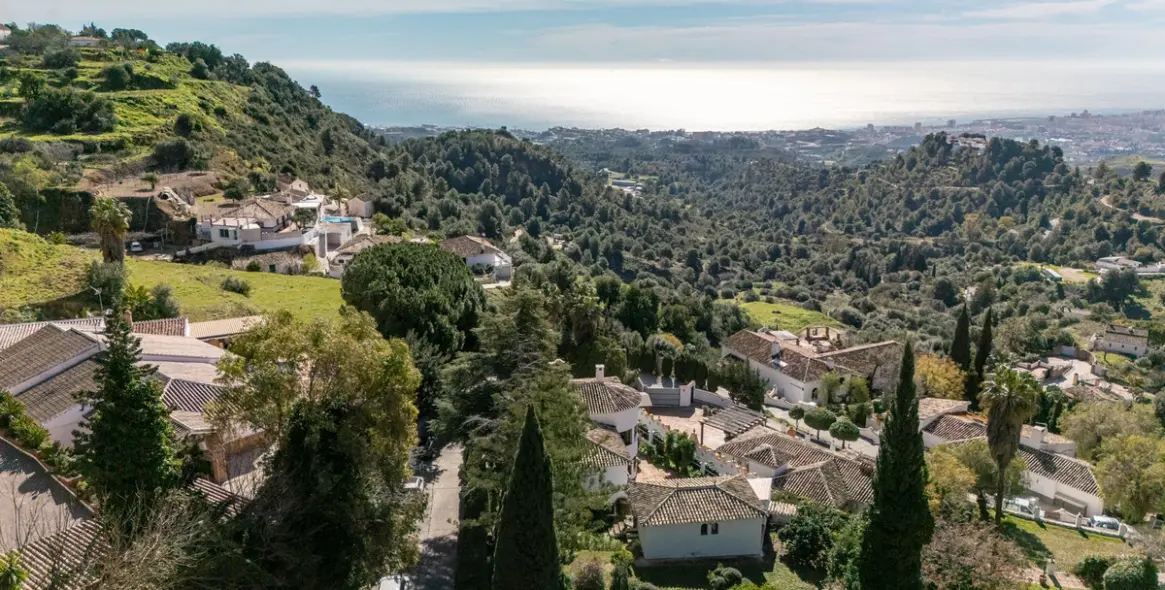 Sale of detached villa in Mijas 36