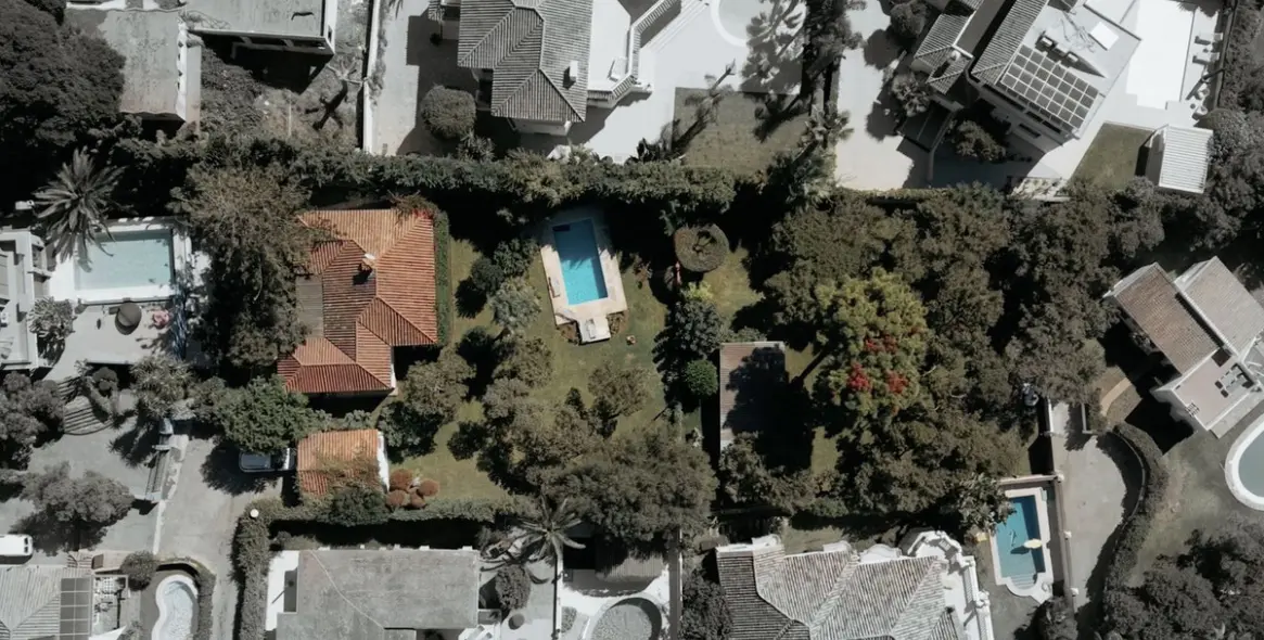 Sale of detached villa in Marbesa 1