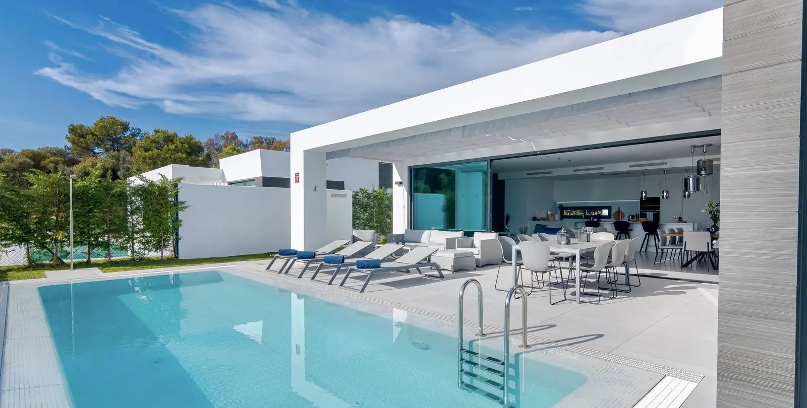 Venta de villa independiente en Calahonda 26