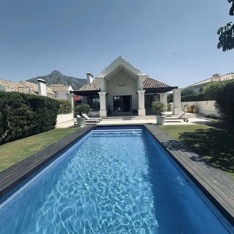 Short-term rent of detached villa in The Golden Mile