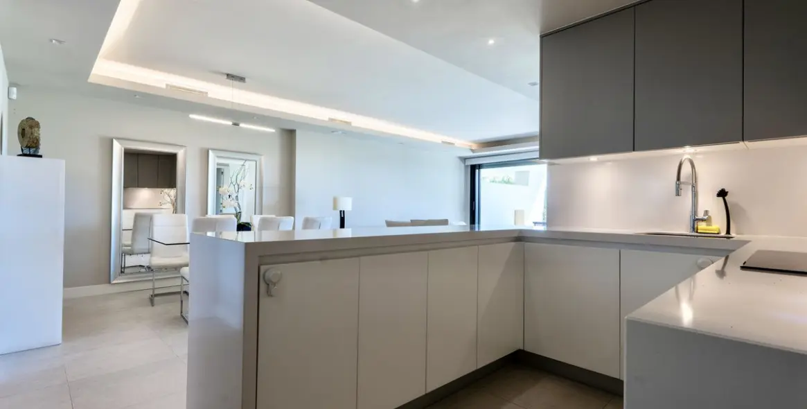 Long-term rent of ground floor apartment in Nueva Andalucía 5