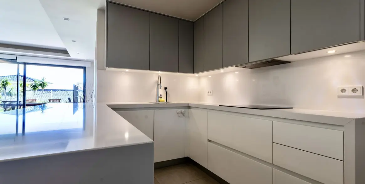 Long-term rent of ground floor apartment in Nueva Andalucía 6