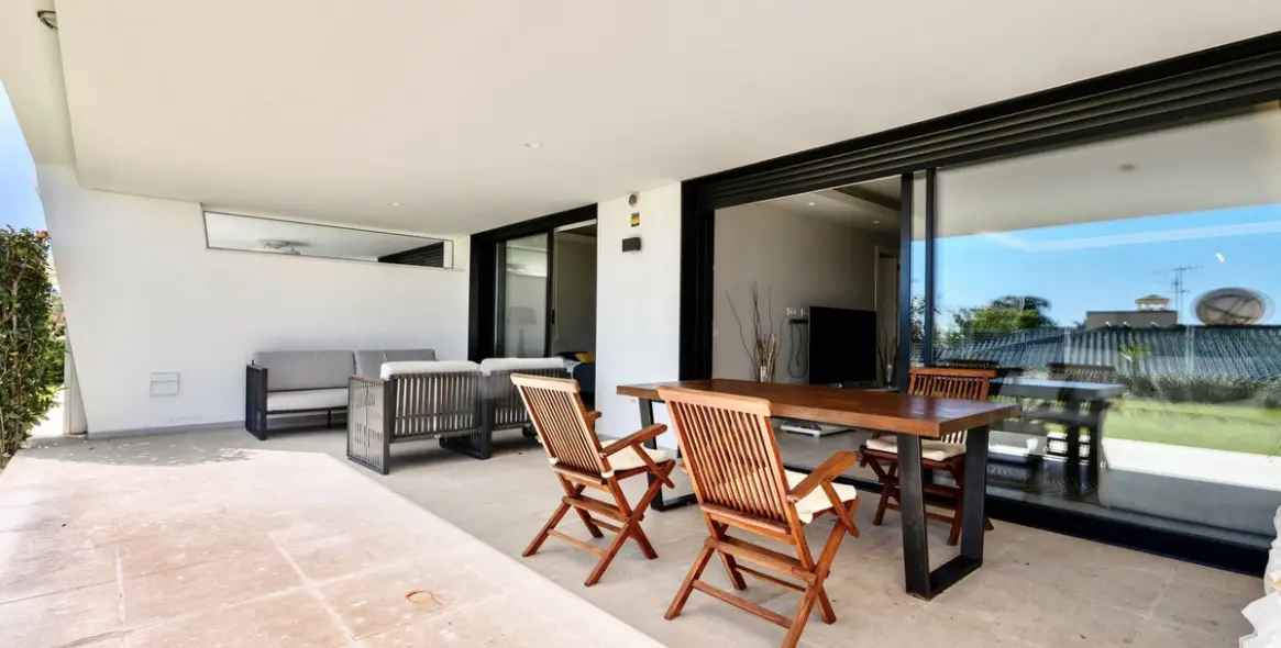 Long-term rent of ground floor apartment in Nueva Andalucía 7