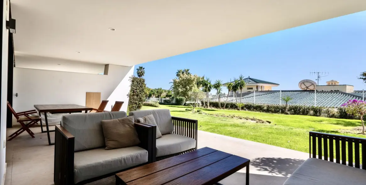 Long-term rent of ground floor apartment in Nueva Andalucía 9