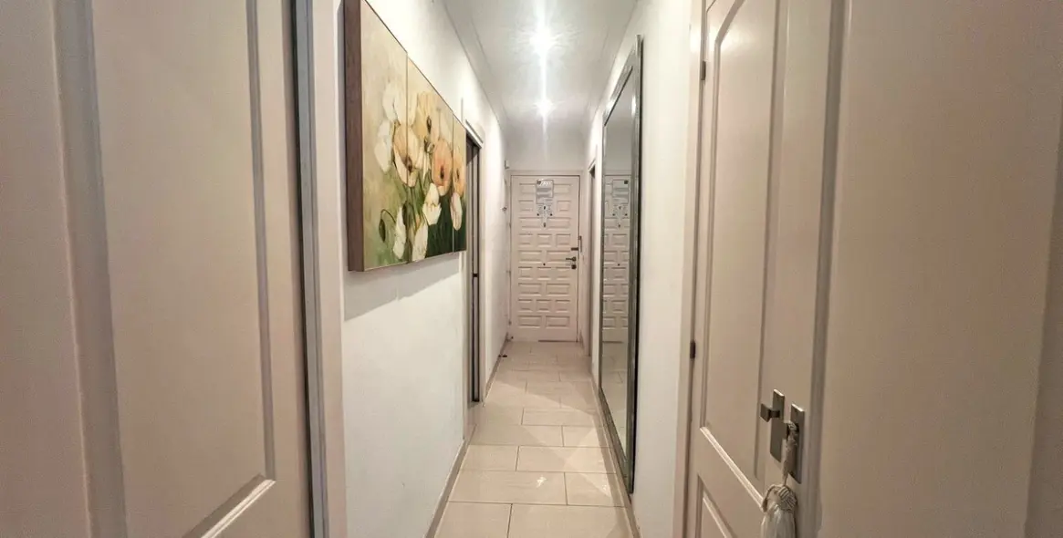 Long-term rent of middle floor apartment in Marbella 11