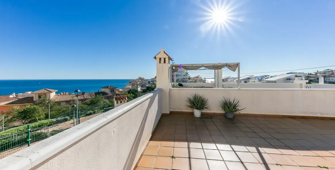 Venta de ático dúplex en Torrequebrada 12