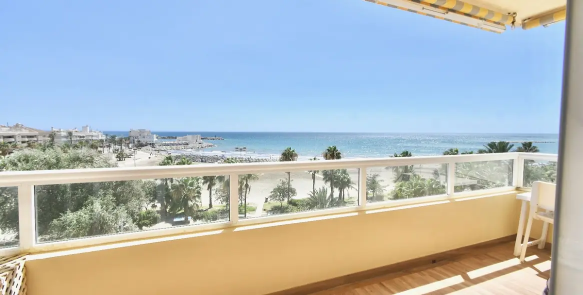 Venta de apartamento en planta media en Benalmadena 1