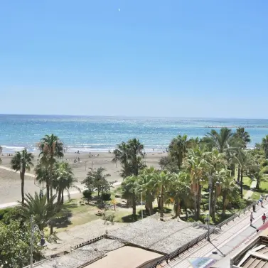 Venta de apartamento en planta media en Benalmadena