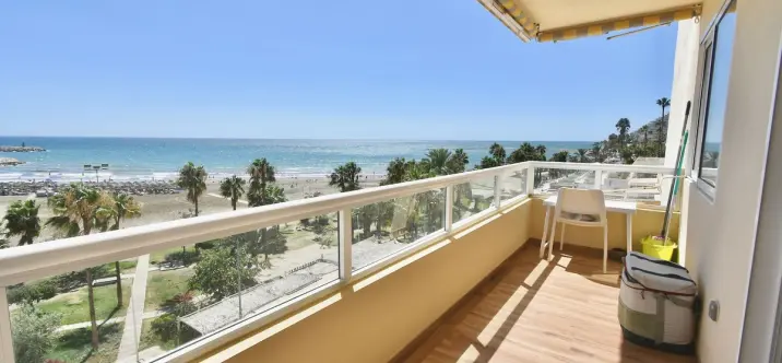 Venta de apartamento en planta media en Benalmadena 3