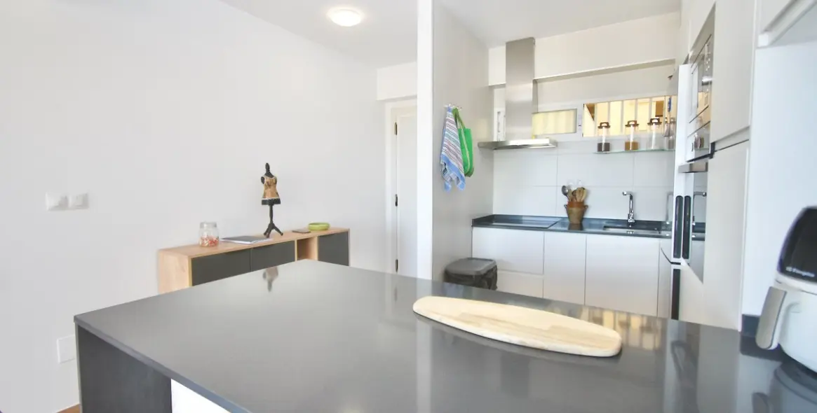 Venta de apartamento en planta media en Benalmadena 12