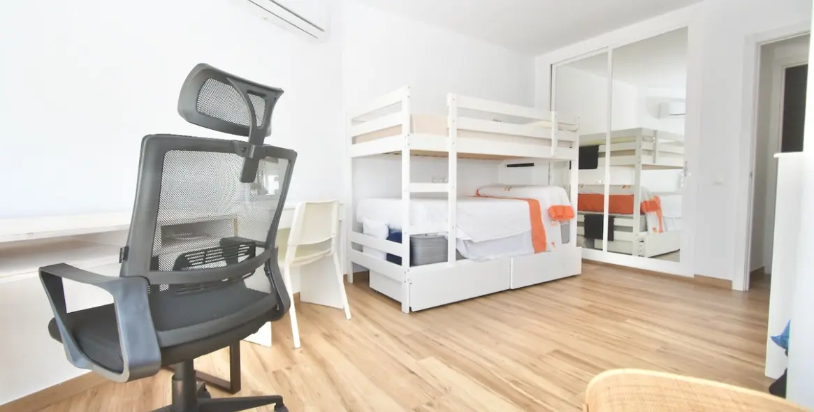 Venta de apartamento en planta media en Benalmadena 19