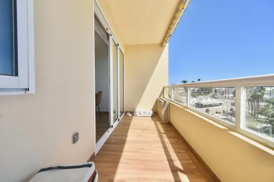 Image 6 thumb