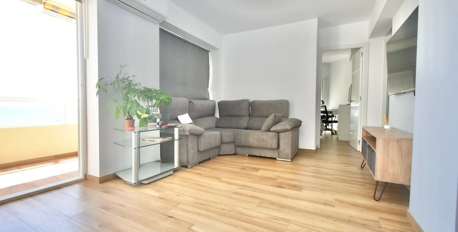Sale of middle floor apartment in Benalmadena 10
