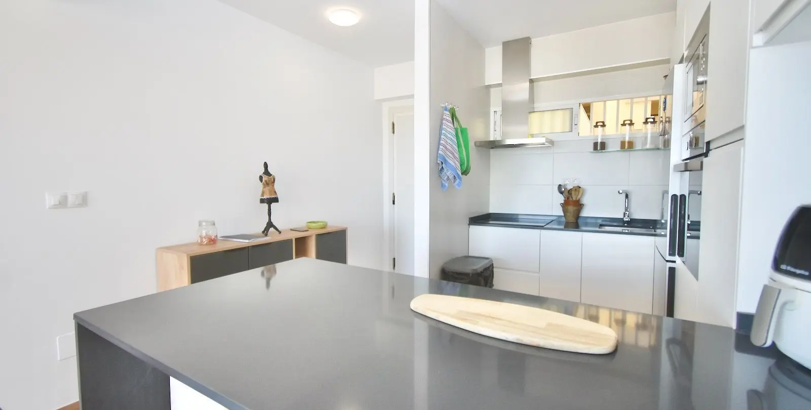 Sale of middle floor apartment in Benalmadena 12