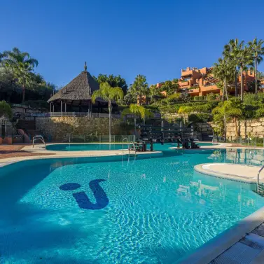 Venta de apartamento en planta baja en Nueva Andalucía