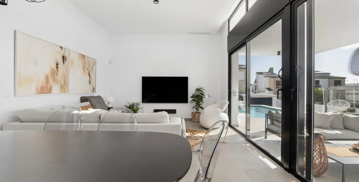 Venta de villa independiente en Valle Romano 11