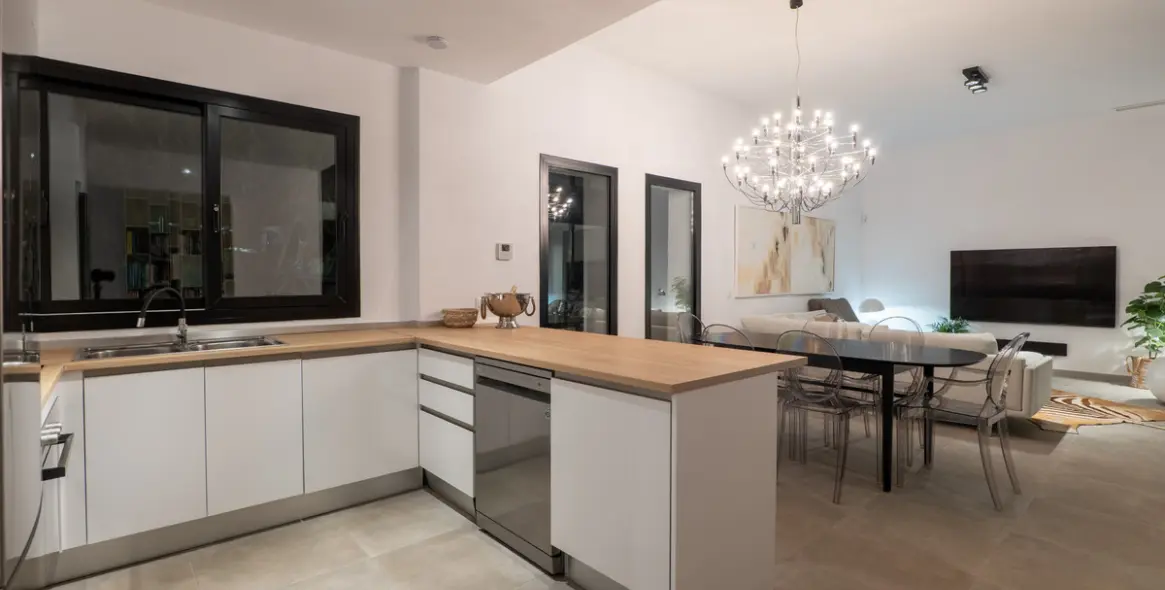 Sale of detached villa in Valle Romano 24