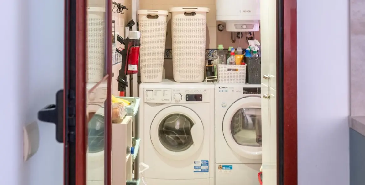 Venta de apartamento en planta media en Elviria 16