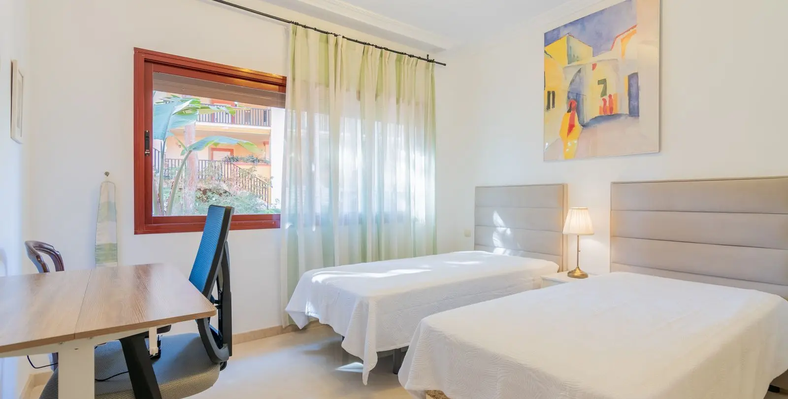 Продажа апартаментов на среднем этаже в Elviria 11