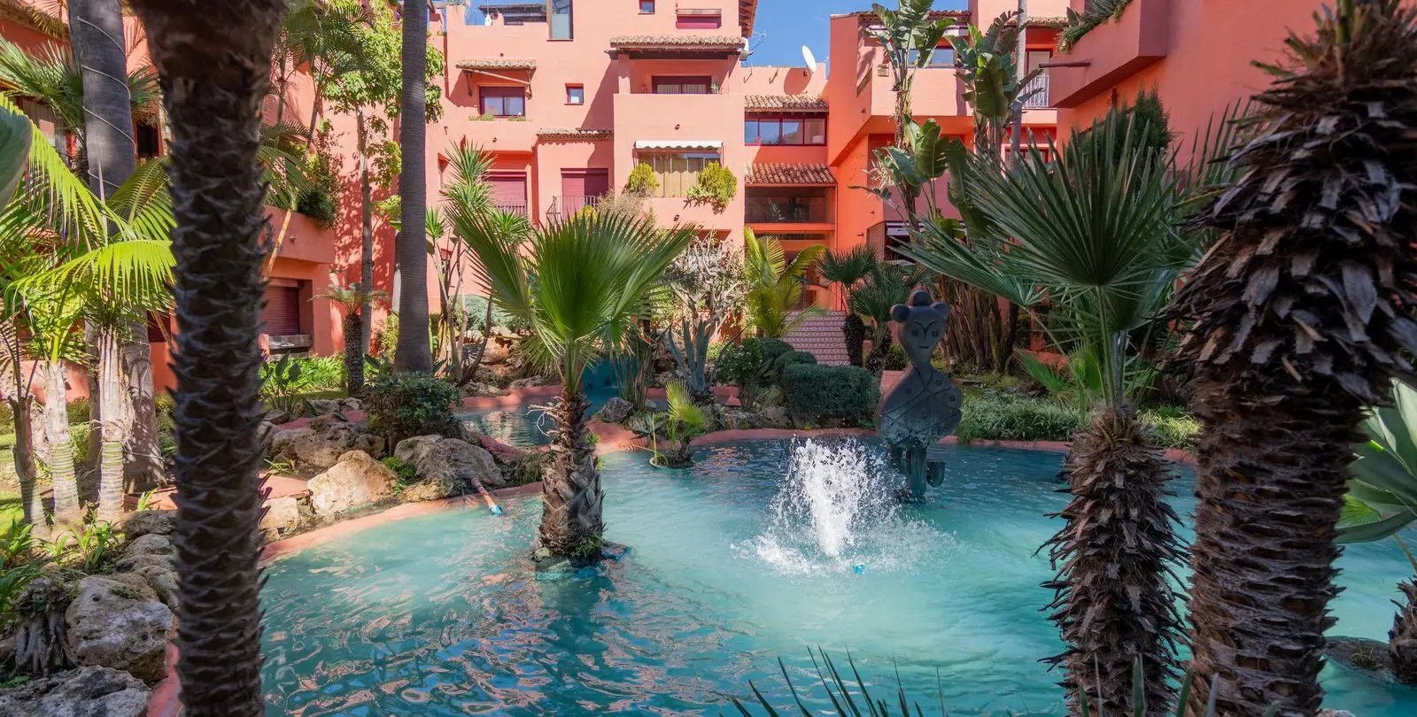 Продажа апартаментов на среднем этаже в Elviria 21