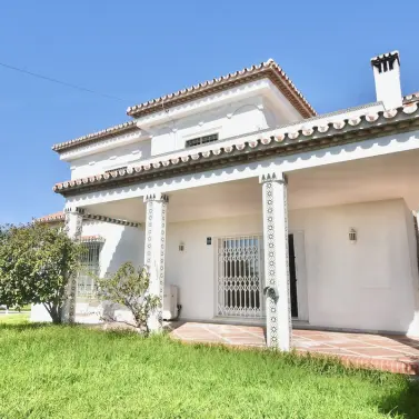 Venta de villa independiente en La Cala de Mijas