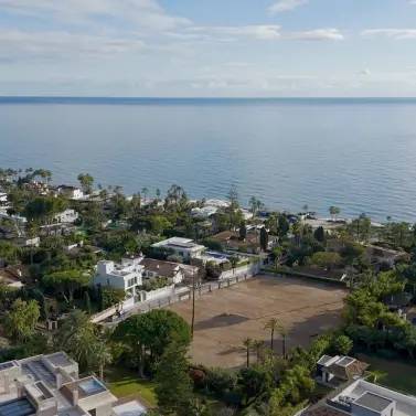 Venta de parcela residencial en Los Monteros