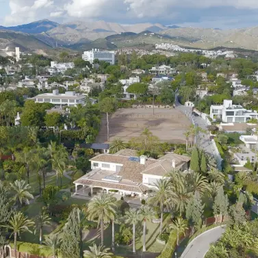 Venta de parcela residencial en Los Monteros