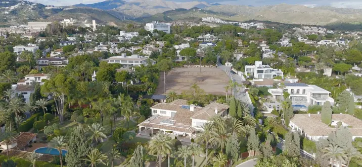 Venta de parcela residencial en Los Monteros 2