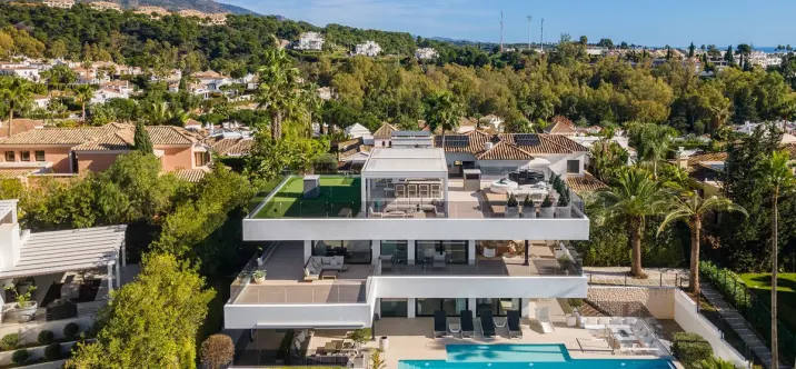 Venta de villa independiente en Marbella 0