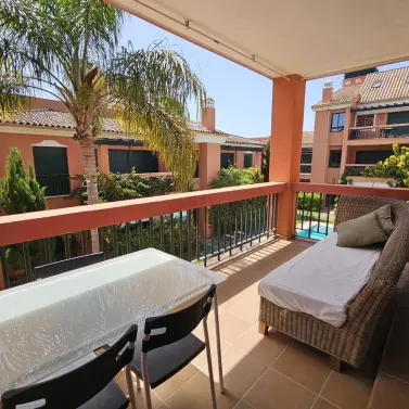 Sale of middle floor apartment in Marbesa