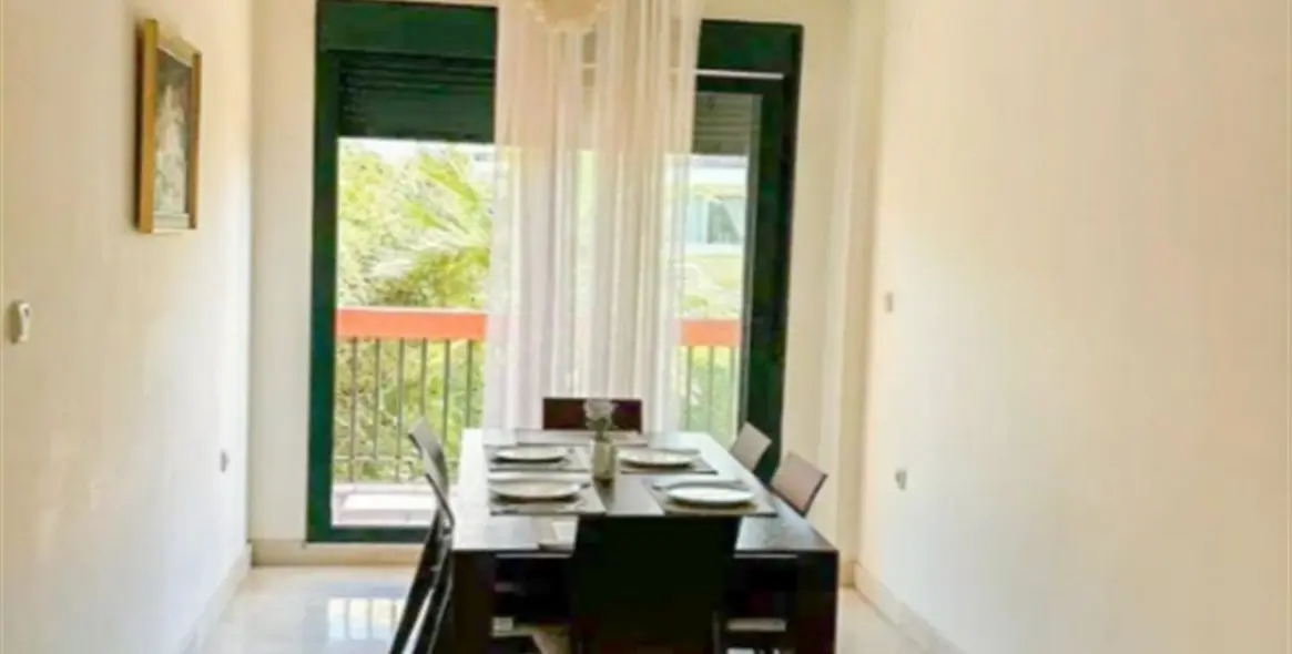 Sale of middle floor apartment in Marbesa 13