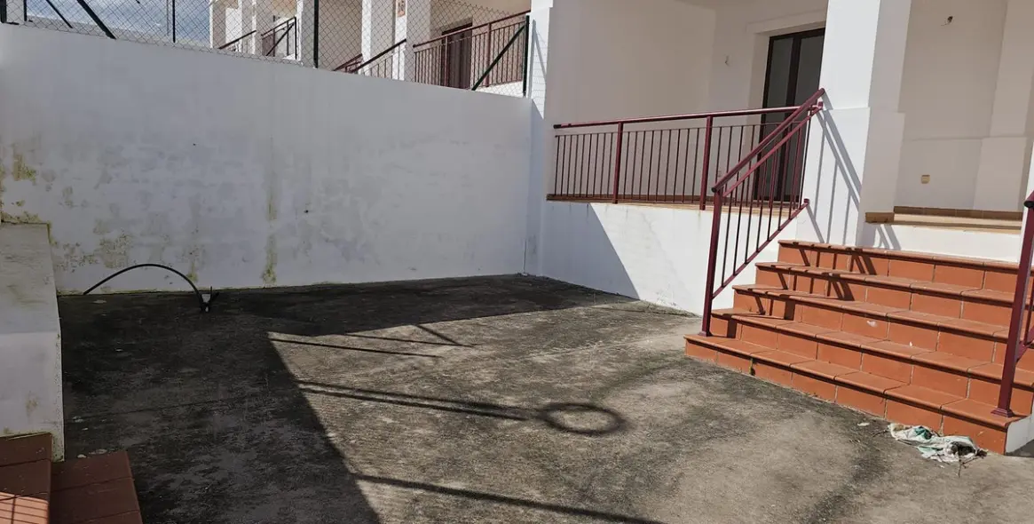 Sale of townhouse in Doña Julia 2