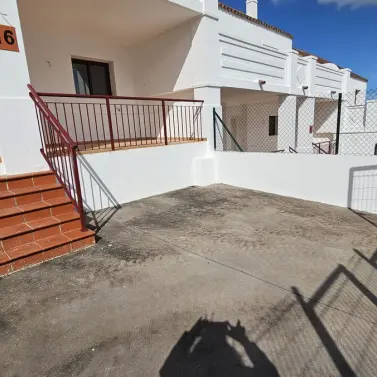 Venta de adosado en Doña Julia