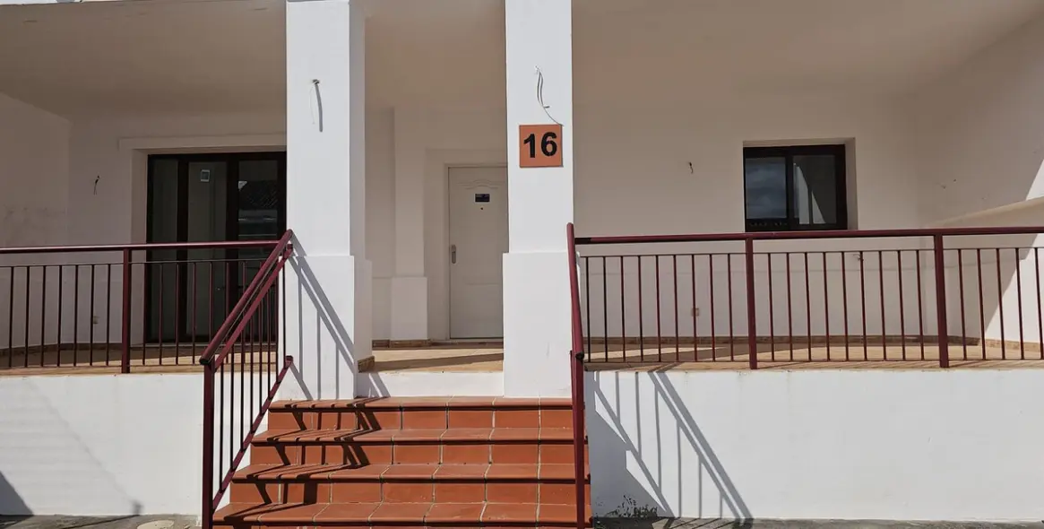 Sale of townhouse in Doña Julia 5