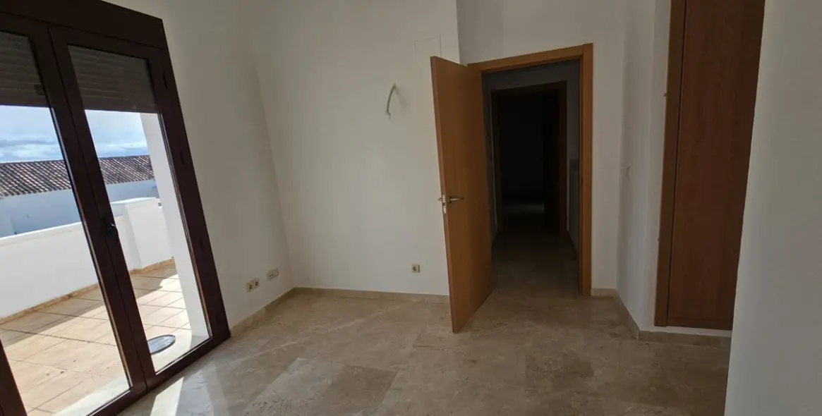 Sale of townhouse in Doña Julia 20