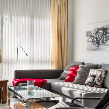 Продажа апартаментов на среднем этаже в Calahonda