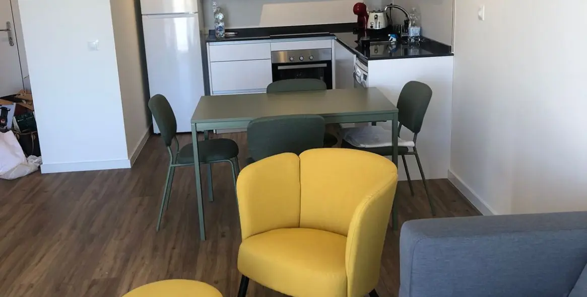 Продажа апартаментов на среднем этаже в Estepona 4