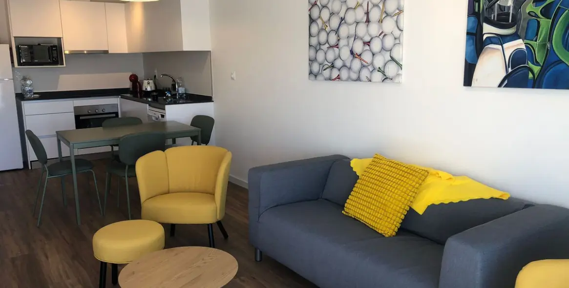 Продажа апартаментов на среднем этаже в Estepona 5