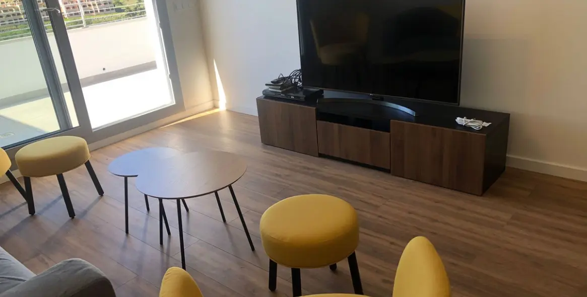 Продажа апартаментов на среднем этаже в Estepona 17