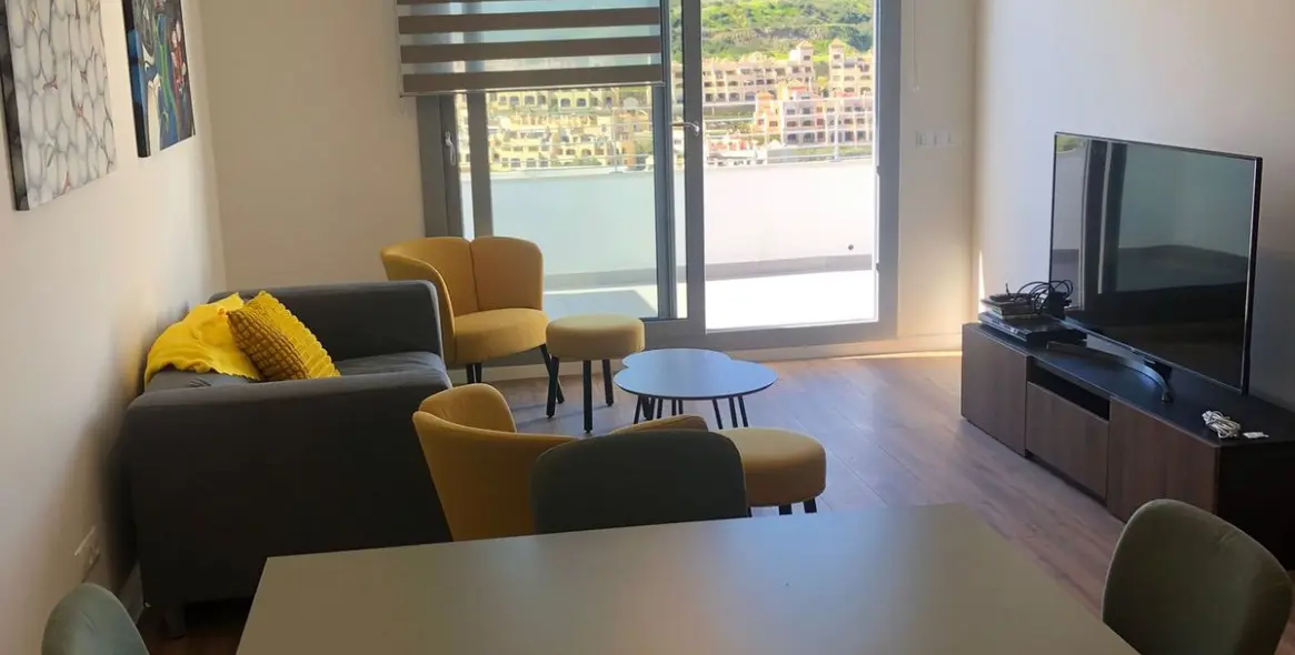 Продажа апартаментов на среднем этаже в Estepona 18