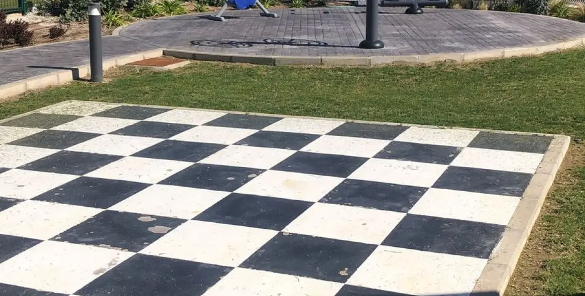 Продажа апартаментов на среднем этаже в Estepona 38