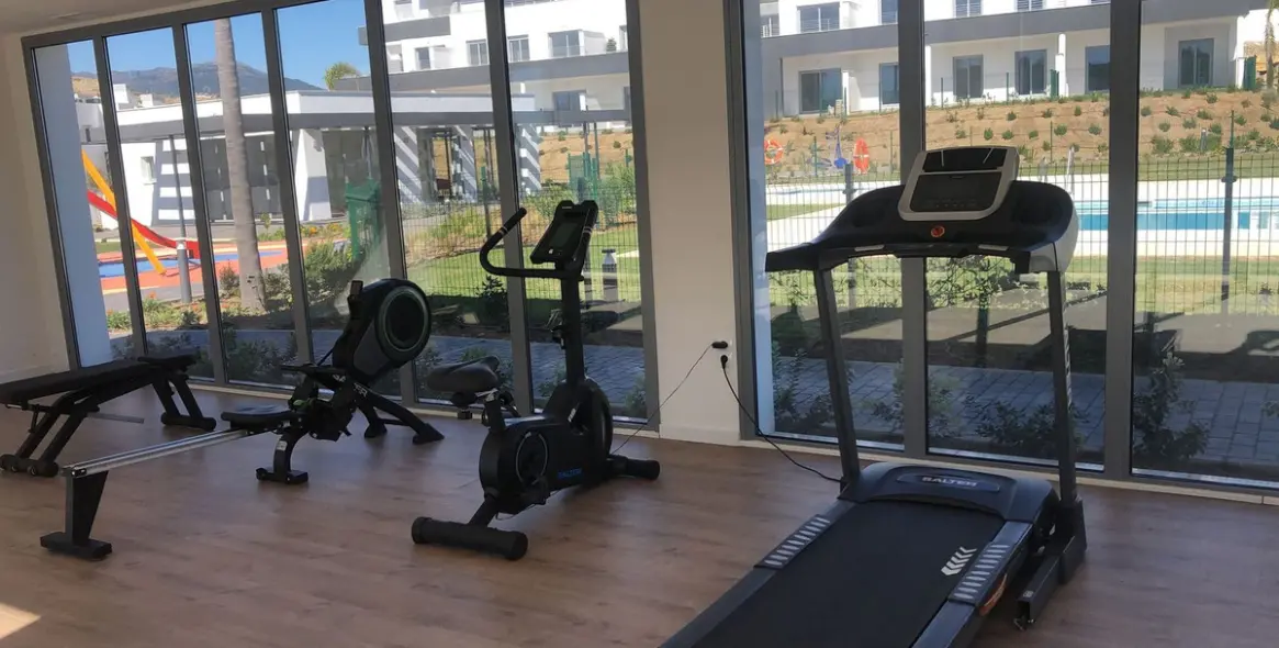 Продажа апартаментов на среднем этаже в Estepona 44