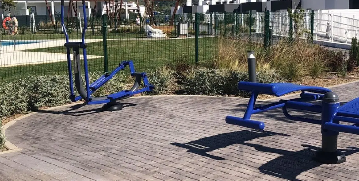 Продажа апартаментов на среднем этаже в Estepona 45